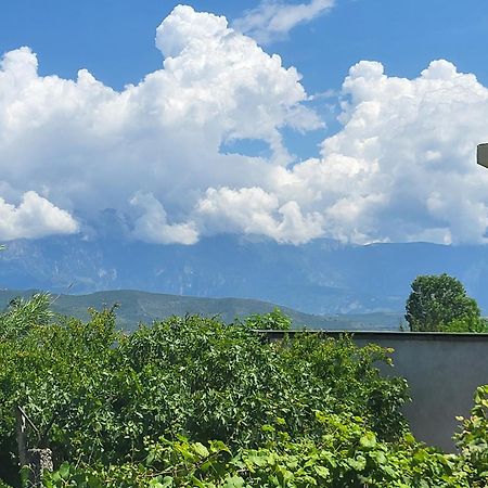 Villa Ndoni Berat Luaran gambar